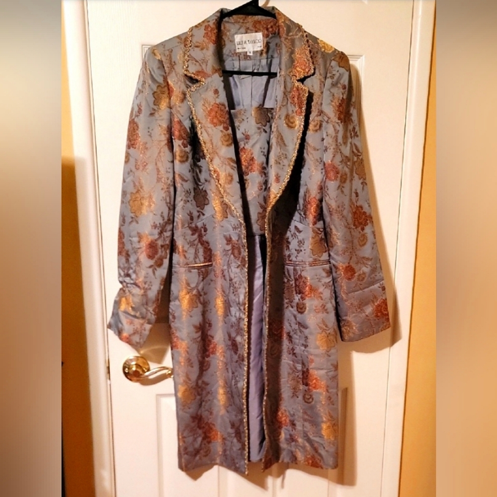 LILY & TAYLOR Long Jacquard Jacket Size 8 Vintage